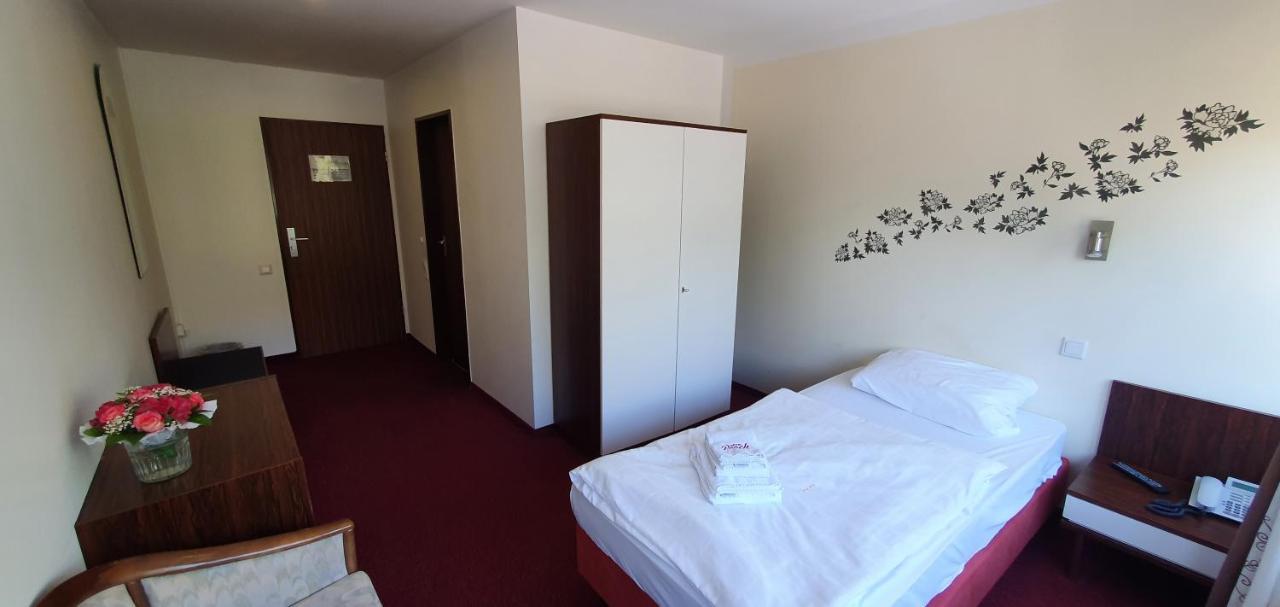Hotel Poock Haan Eksteriør billede